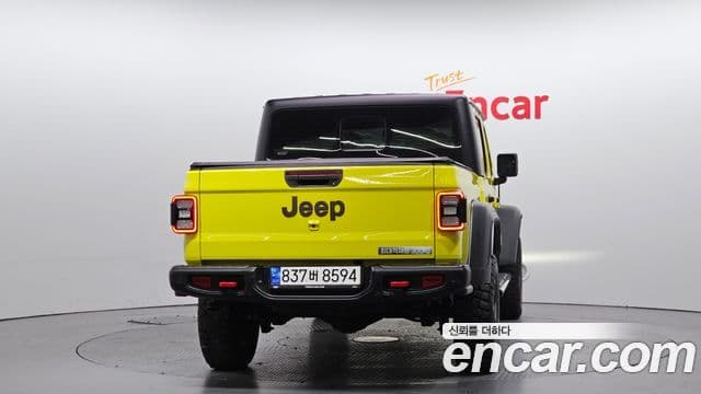 Jeep Gladiator 2023 — Photo 9/20