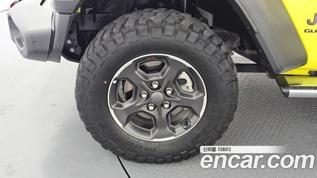 Jeep Gladiator 2023 — Photo 17/20