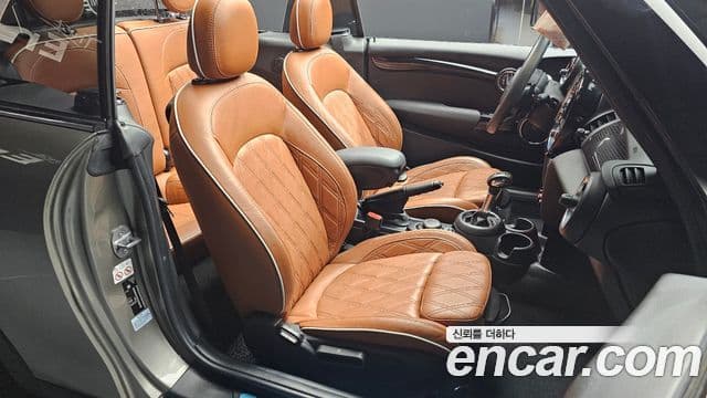 Mini Cooper S Convertible 2019 — Şəkil 12/20