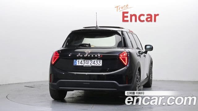 Mini Cooper S 2024 — ფოტო 4/20