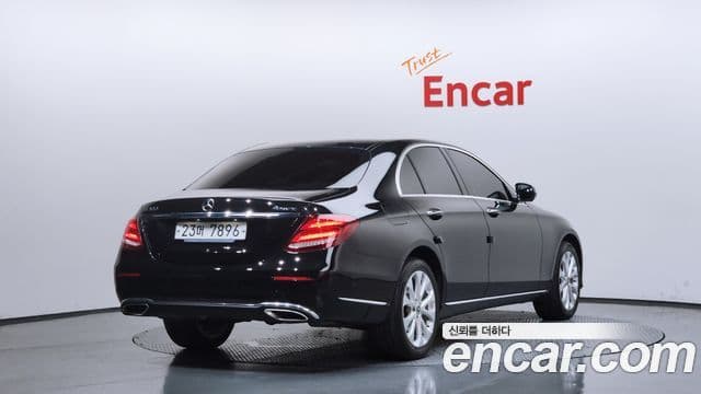 Mercedes-Benz E-Class 2018 — Şəkil 2/20