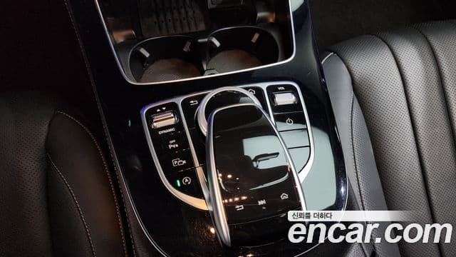 Mercedes-Benz E-Class 2018 — Şəkil 10/20