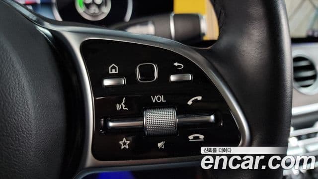 Mercedes-Benz E-Class 2018 — фото 17 из 20