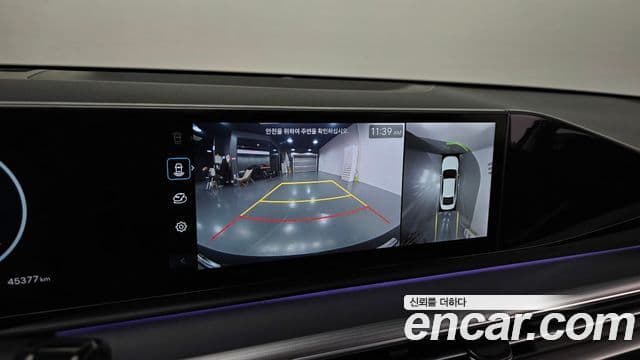 Hyundai Grandeur 2023 — ფოტო 17/20