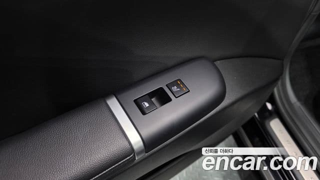 Hyundai Grandeur 2023 — ფოტო 19/20