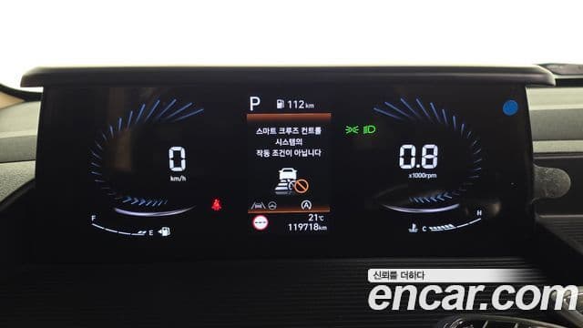 Hyundai Staria 2021 — Фото 8/20