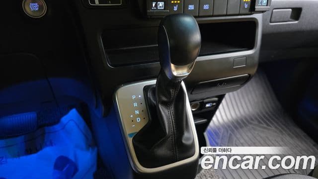 Hyundai Staria 2021 — Фото 9/20