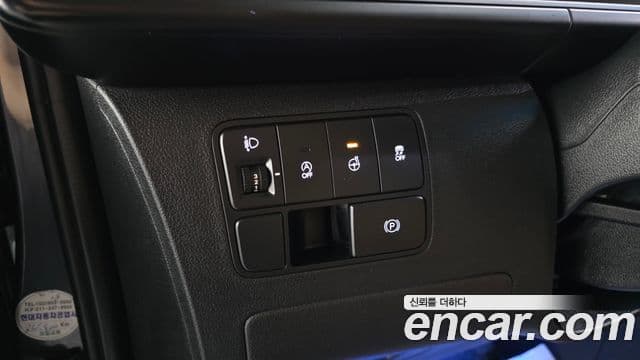 Hyundai Staria 2021 — Фото 16/20