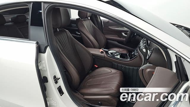 Mercedes-Benz CLS-Class 2019 — Фото 11/20