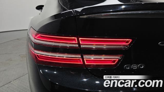 Genesis G80 2022 — Photo 17/34