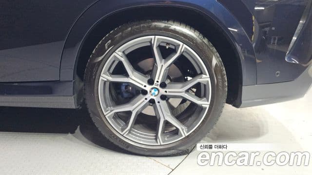BMW X6 2023 — Photo 7/36