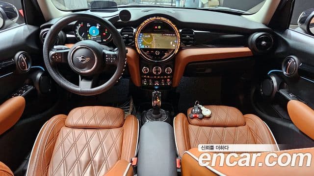 Mini Cooper S 2022 — ფოტო 7/20