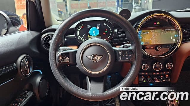 Mini Cooper S 2022 — ფოტო 13/20
