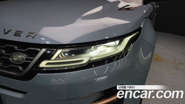 Land Rover Range Rover Evoque 2020 — Photo 3/32