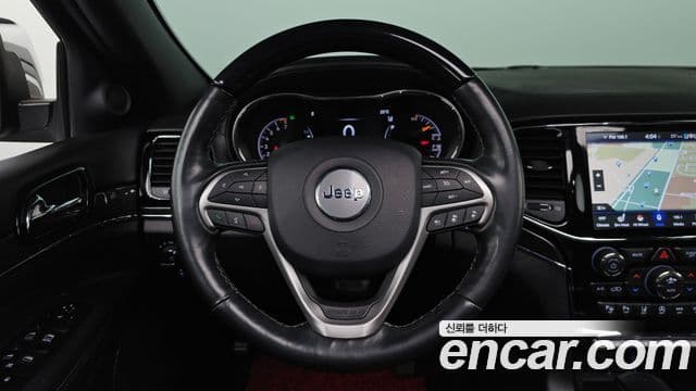 Jeep Grand Cherokee 2020 — Şəkil 12/20