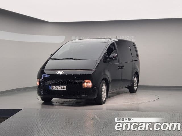 Hyundai Staria 2025 — Şəkil 10/20
