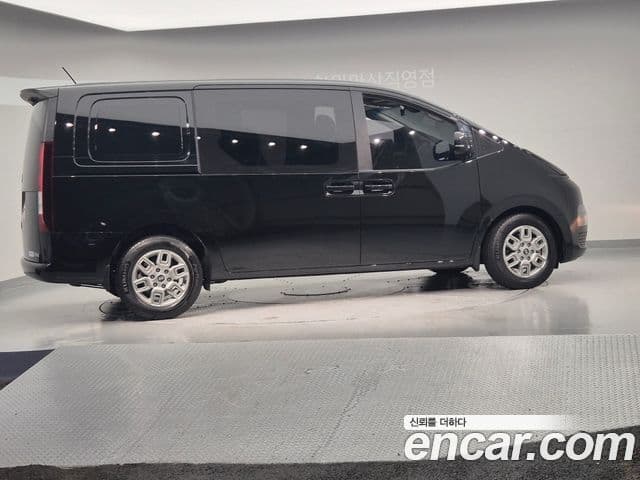 Hyundai Staria 2025 — Şəkil 12/20