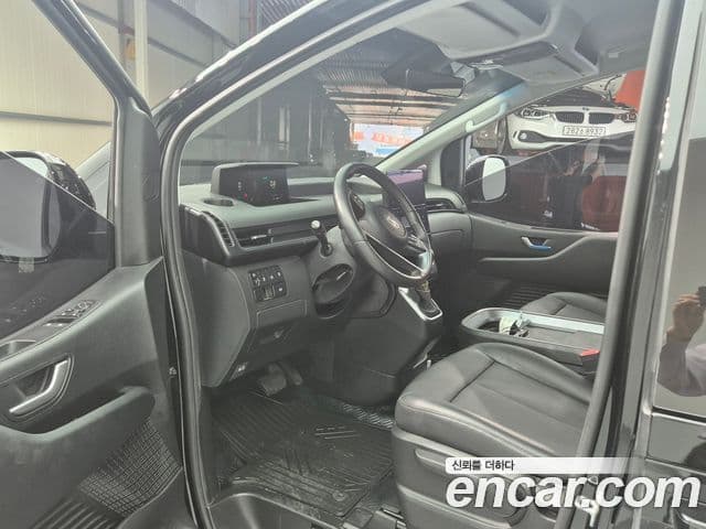 Hyundai Staria 2025 — Şəkil 3/20