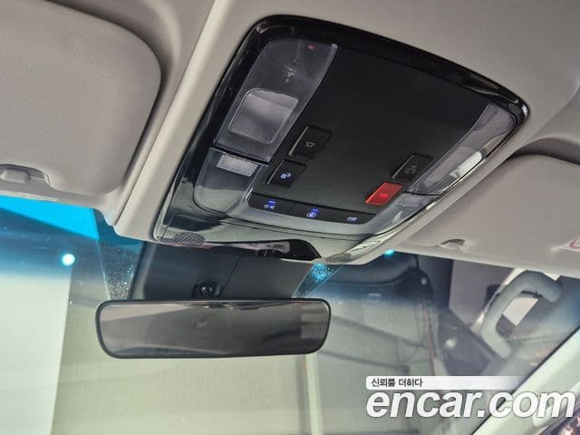Hyundai Staria 2025 — Şəkil 14/20