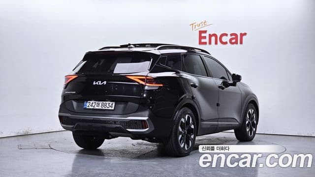 Kia Sportage 2021 — Фото 2/20