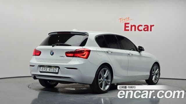 BMW 1 Series 2019 — ფოტო 1/20