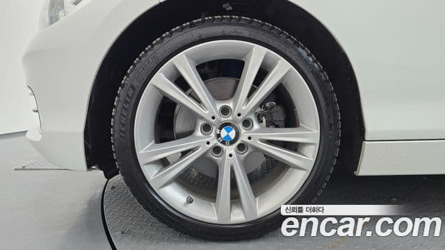 BMW 1 Series 2019 — ფოტო 4/20