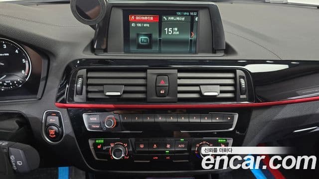 BMW 1 Series 2019 — ფოტო 13/20
