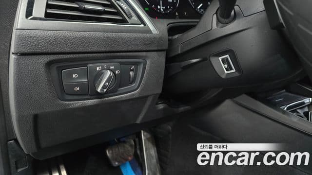 BMW 1 Series 2019 — ფოტო 15/20