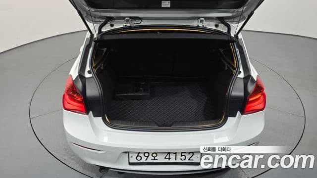 BMW 1 Series 2019 — фото 20 из 20