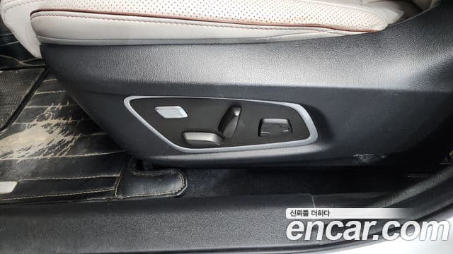 Renault Samsung QM6 2019 — ფოტო 22/38