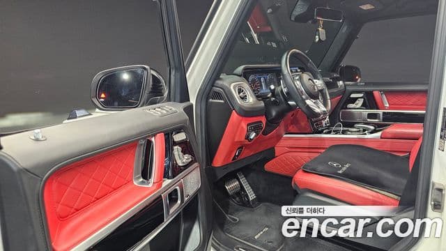 Mercedes-Benz G-Class 2020 — Фото 10/20