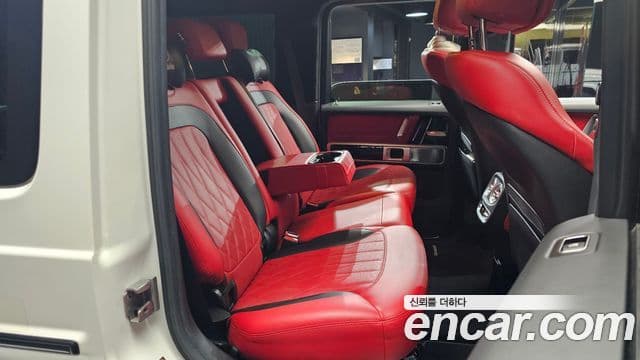Mercedes-Benz G-Class 2020 — Фото 12/20