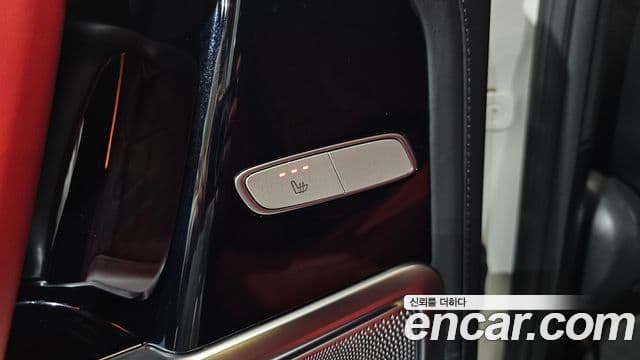 Mercedes-Benz G-Class 2020 — Photo 8/31