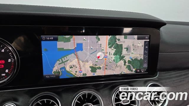 Mercedes-Benz E-Class 2018 — Şəkil 13/20