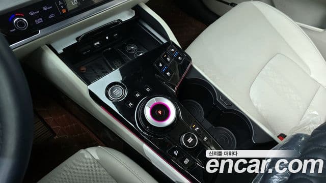 Kia Sportage 2022 — ფოტო 9/20