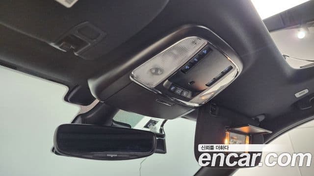 Jeep Grand Cherokee 2021 — Фото 19/20