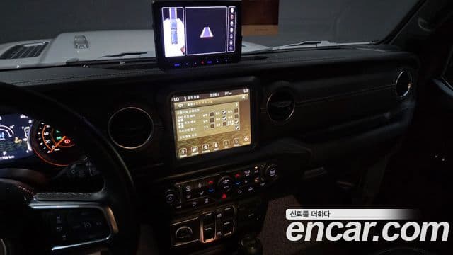 Jeep Wrangler 2023 — Şəkil 6/31