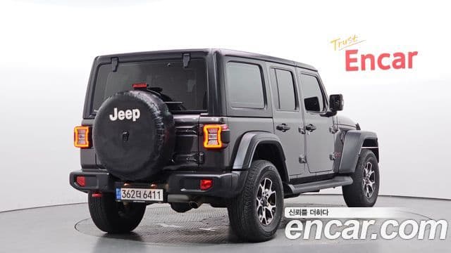 Jeep Wrangler 2021 — ფოტო 2/20