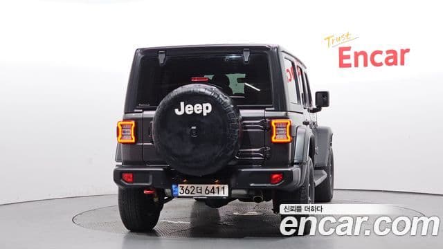 Jeep Wrangler 2021 — ფოტო 4/20
