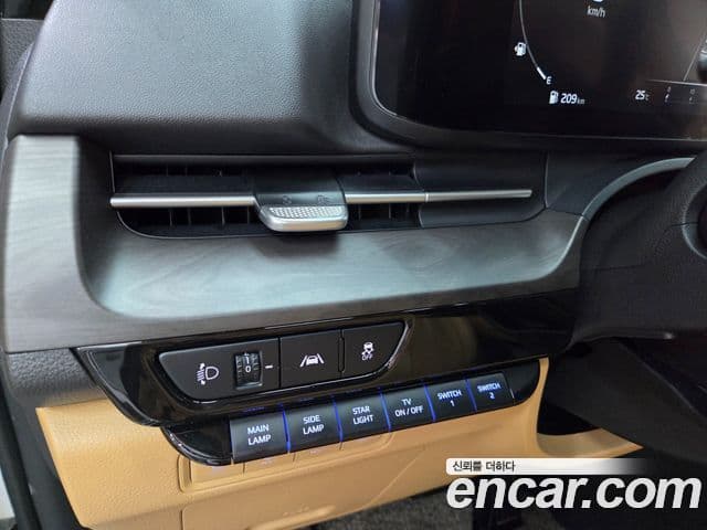 Kia Carnival 2022 — Фото 9/20