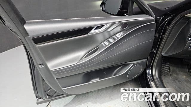 Genesis G80 2020 — Photo 17/31