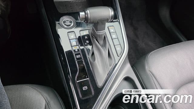 Kia Niro 2022 — Фото 9/20