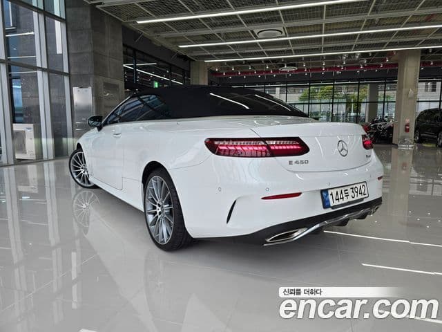 Mercedes-Benz E-Class 2022 — Фото 3/20