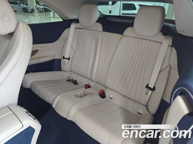 Mercedes-Benz E-Class 2022 — Фото 11/20