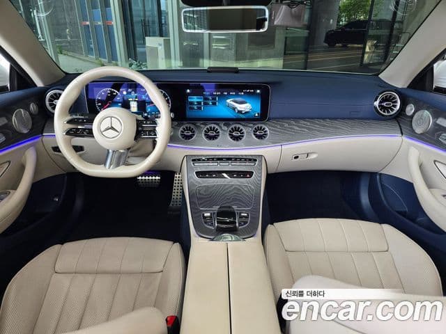 Mercedes-Benz E-Class 2022 — Фото 15/20