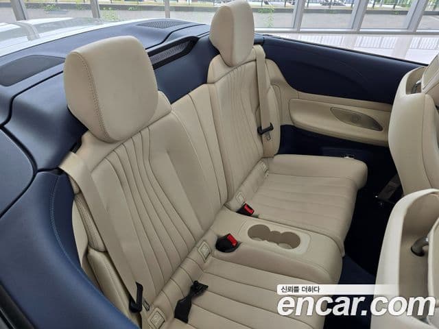 Mercedes-Benz E-Class 2022 — Фото 17/20