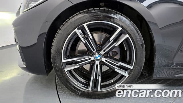 BMW 4 Series 2022 — ფოტო 5/20