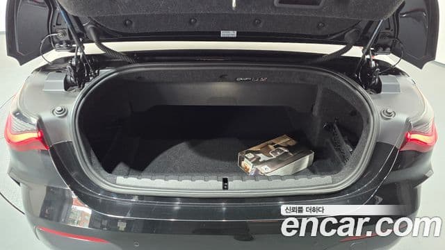 BMW 4 Series 2022 — ფოტო 15/20