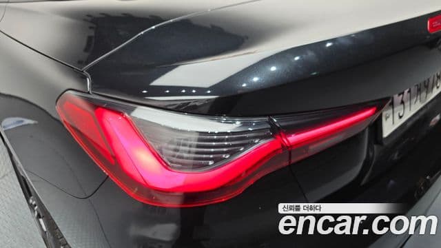 BMW 4 Series 2022 — Photo 27/35