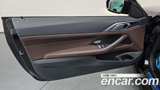 BMW 4 Series 2022 — Photo 28/35